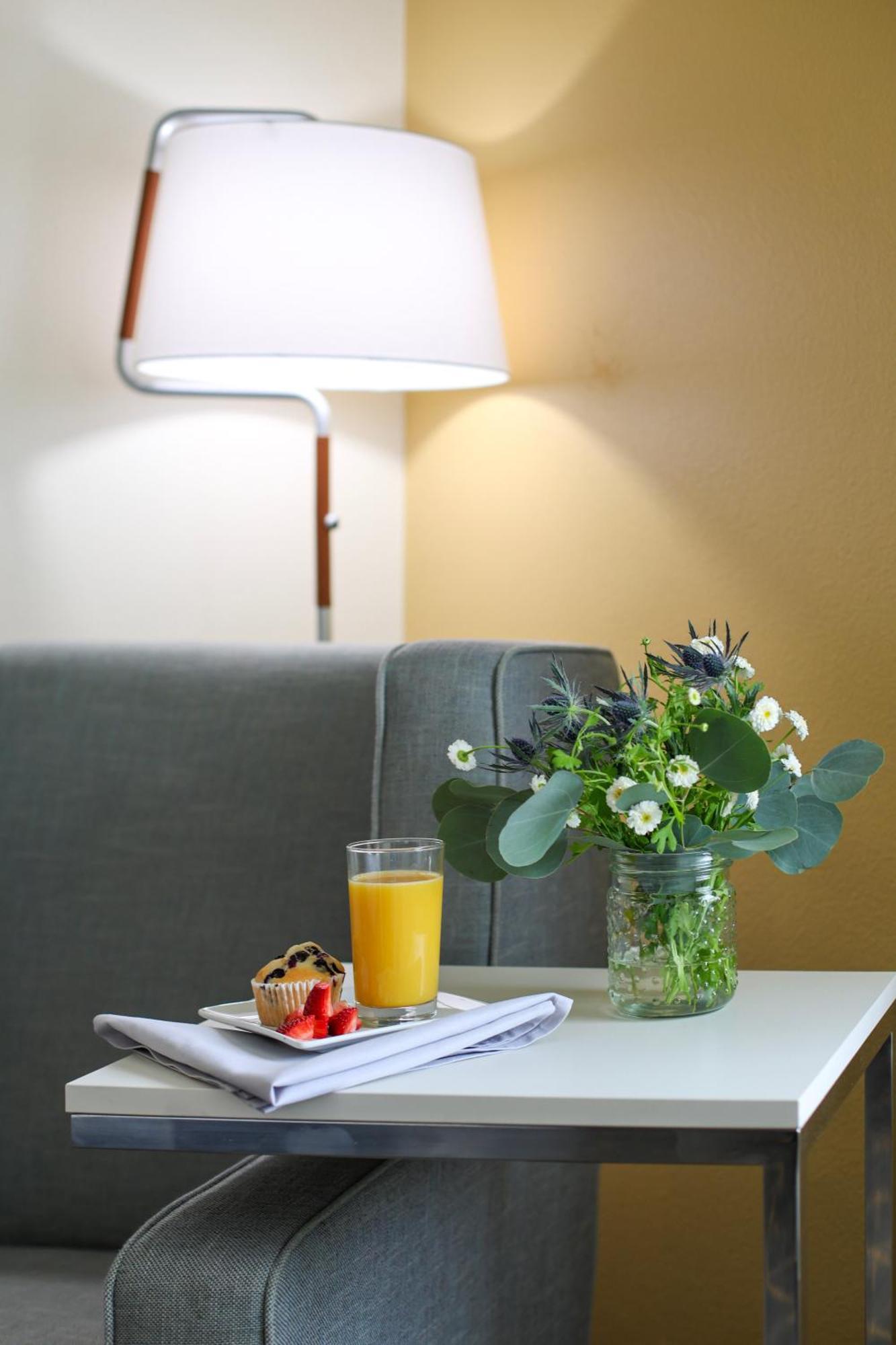 Holiday Inn Redding By Ihg מראה חיצוני תמונה