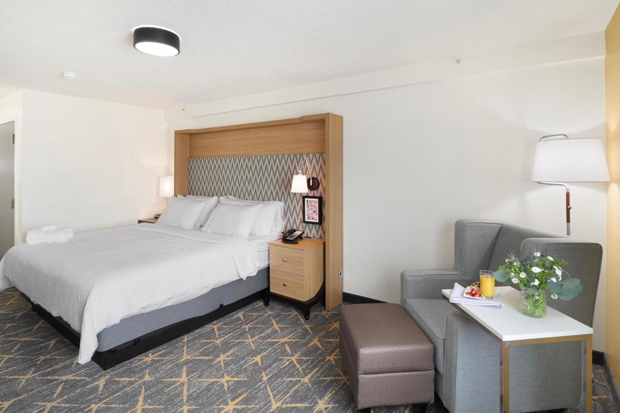 Holiday Inn Redding By Ihg מראה חיצוני תמונה
