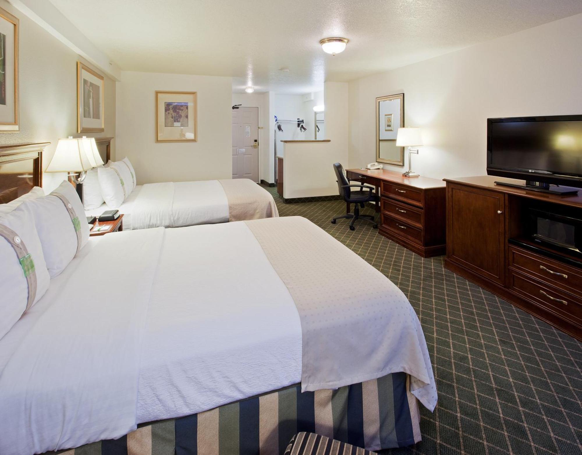 Holiday Inn Redding By Ihg מראה חיצוני תמונה