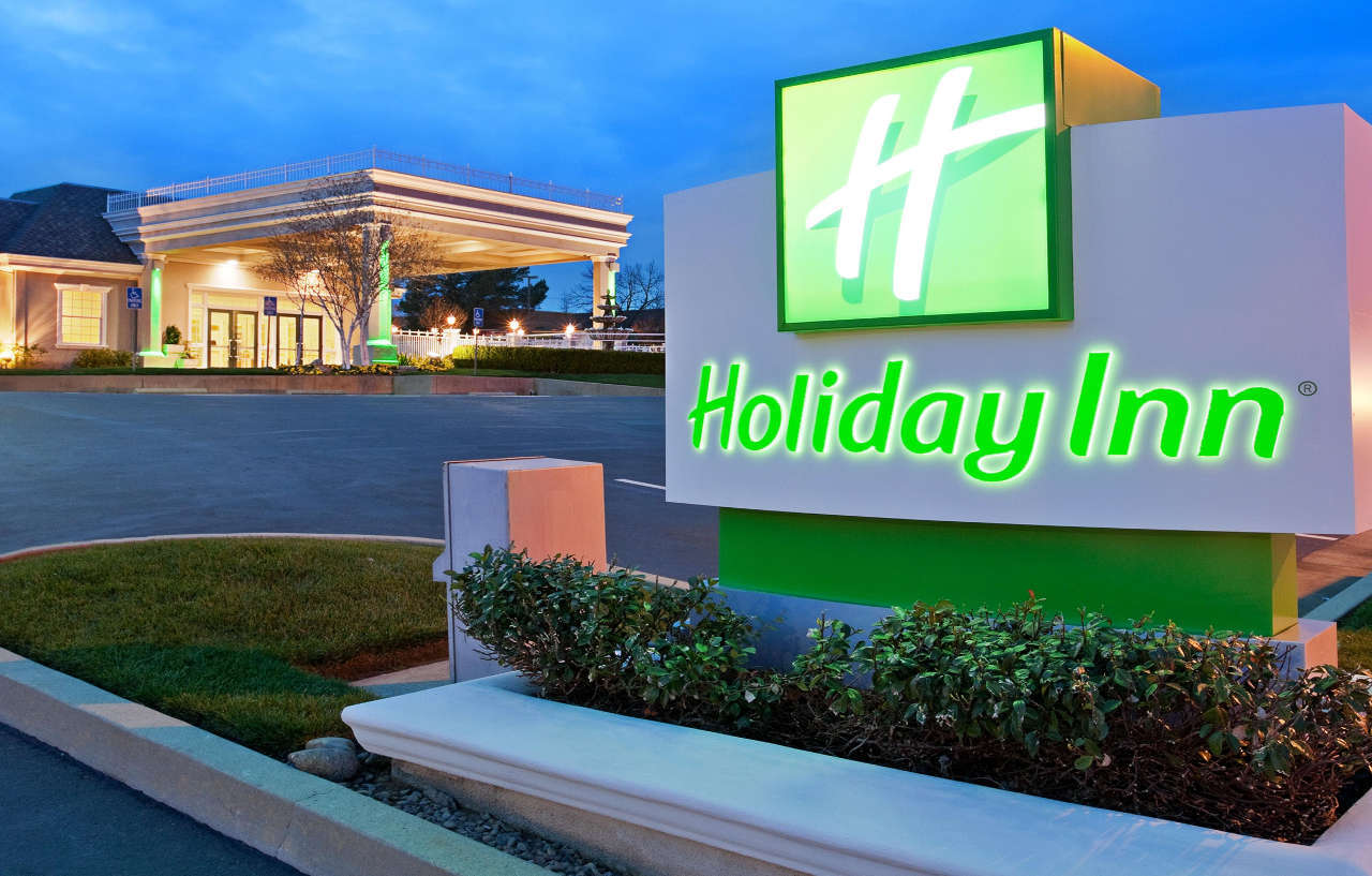 Holiday Inn Redding By Ihg מראה חיצוני תמונה